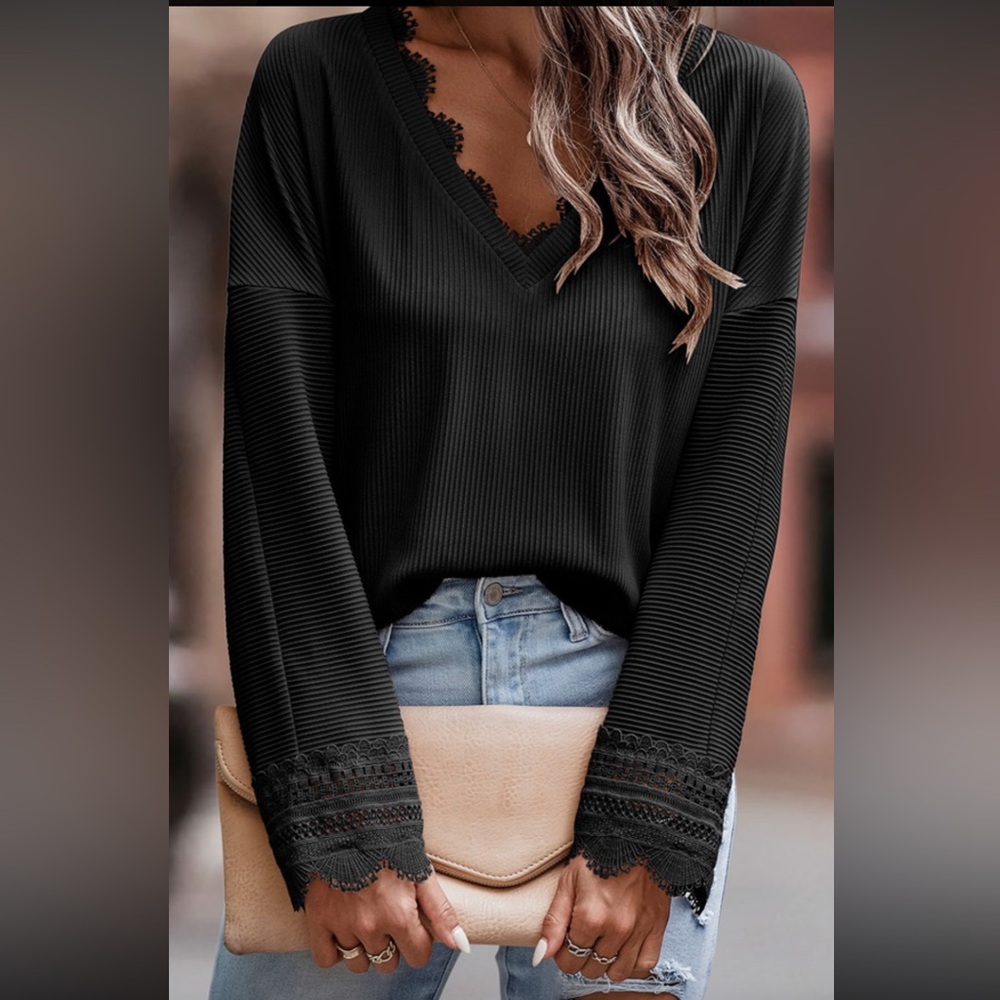 Black Ribbed Texture Lace Trim V-Neck Long Sleeve Top